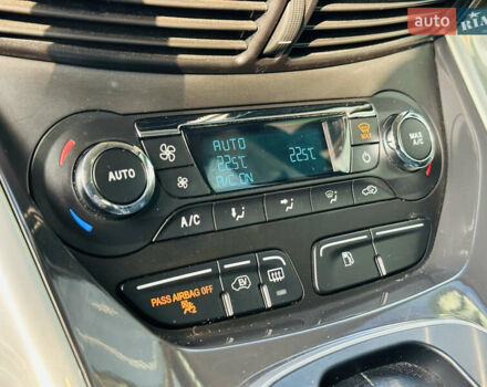 Сірий Форд Сі-Макс, об'ємом двигуна 2 л та пробігом 240 тис. км за 13400 $, фото 32 на Automoto.ua