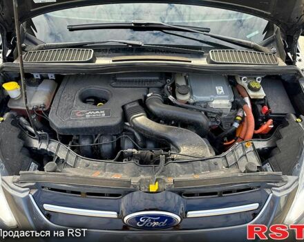 Серый Форд Си-Макс, объемом двигателя 2 л и пробегом 132 тыс. км за 13900 $, фото 10 на Automoto.ua