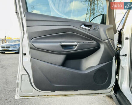 Сірий Форд Сі-Макс, об'ємом двигуна 2 л та пробігом 240 тис. км за 13400 $, фото 15 на Automoto.ua