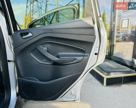 Сірий Форд Сі-Макс, об'ємом двигуна 2 л та пробігом 240 тис. км за 13400 $, фото 22 на Automoto.ua