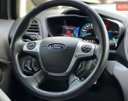 Сірий Форд Сі-Макс, об'ємом двигуна 2 л та пробігом 260 тис. км за 10800 $, фото 12 на Automoto.ua