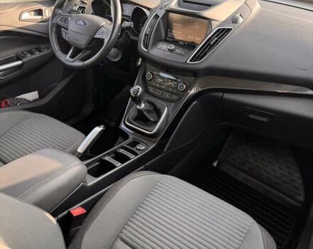 Серый Форд Си-Макс, объемом двигателя 1.5 л и пробегом 55 тыс. км за 12000 $, фото 10 на Automoto.ua