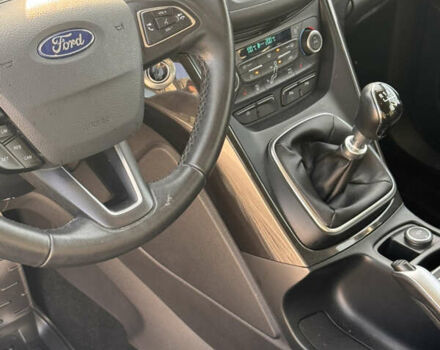 Серый Форд Си-Макс, объемом двигателя 1.5 л и пробегом 55 тыс. км за 12000 $, фото 5 на Automoto.ua