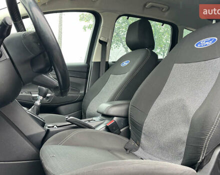 Серый Форд Си-Макс, объемом двигателя 1.5 л и пробегом 220 тыс. км за 8999 $, фото 16 на Automoto.ua