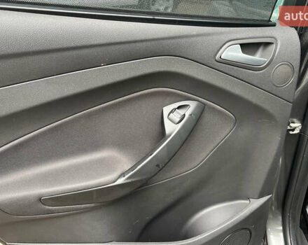 Серый Форд Си-Макс, объемом двигателя 1.5 л и пробегом 220 тыс. км за 8999 $, фото 24 на Automoto.ua