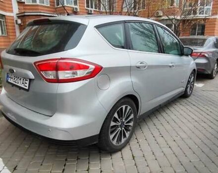 Серый Форд Си-Макс, объемом двигателя 2 л и пробегом 219 тыс. км за 13500 $, фото 4 на Automoto.ua