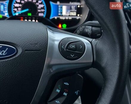 Сірий Форд Сі-Макс, об'ємом двигуна 0 л та пробігом 218 тис. км за 13290 $, фото 20 на Automoto.ua