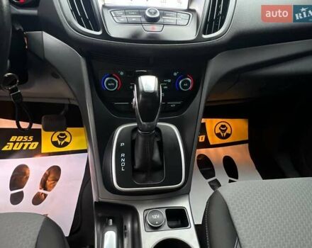 Сірий Форд Сі-Макс, об'ємом двигуна 2 л та пробігом 139 тис. км за 13500 $, фото 12 на Automoto.ua