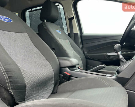 Серый Форд Си-Макс, объемом двигателя 1.5 л и пробегом 220 тыс. км за 8999 $, фото 21 на Automoto.ua