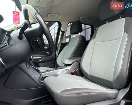 Сірий Форд Сі-Макс, об'ємом двигуна 2 л та пробігом 139 тис. км за 13500 $, фото 9 на Automoto.ua