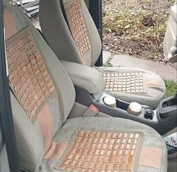 Сірий Форд Сі-Макс, об'ємом двигуна 2 л та пробігом 96 тис. км за 14200 $, фото 7 на Automoto.ua