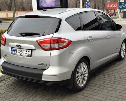 Серый Форд Си-Макс, объемом двигателя 2 л и пробегом 252 тыс. км за 12799 $, фото 4 на Automoto.ua