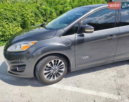 Серый Форд Си-Макс, объемом двигателя 2 л и пробегом 215 тыс. км за 15200 $, фото 7 на Automoto.ua