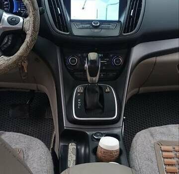 Сірий Форд Сі-Макс, об'ємом двигуна 2 л та пробігом 96 тис. км за 14200 $, фото 5 на Automoto.ua