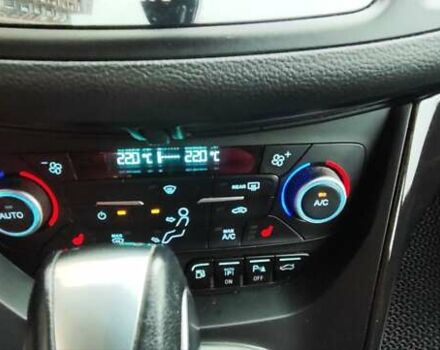 Серый Форд Си-Макс, объемом двигателя 2 л и пробегом 219 тыс. км за 13500 $, фото 12 на Automoto.ua