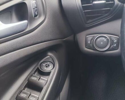 Серый Форд Си-Макс, объемом двигателя 2 л и пробегом 215 тыс. км за 15200 $, фото 42 на Automoto.ua