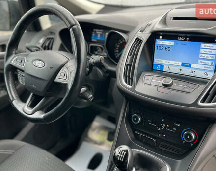 Серый Форд Си-Макс, объемом двигателя 1.5 л и пробегом 220 тыс. км за 8999 $, фото 14 на Automoto.ua