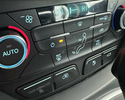 Сірий Форд Сі-Макс, об'ємом двигуна 2 л та пробігом 167 тис. км за 11500 $, фото 21 на Automoto.ua