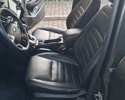 Серый Форд Си-Макс, объемом двигателя 2 л и пробегом 215 тыс. км за 15200 $, фото 118 на Automoto.ua