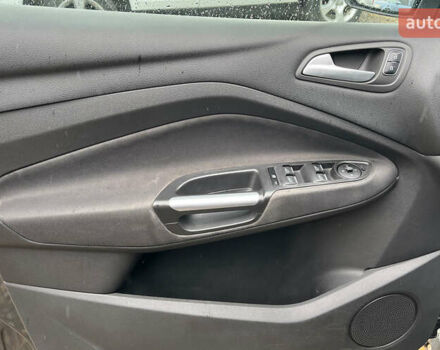 Серый Форд Си-Макс, объемом двигателя 1.5 л и пробегом 220 тыс. км за 8999 $, фото 23 на Automoto.ua