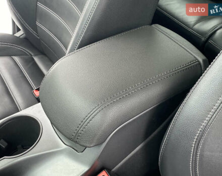 Сірий Форд Сі-Макс, об'ємом двигуна 2 л та пробігом 84 тис. км за 13200 $, фото 19 на Automoto.ua