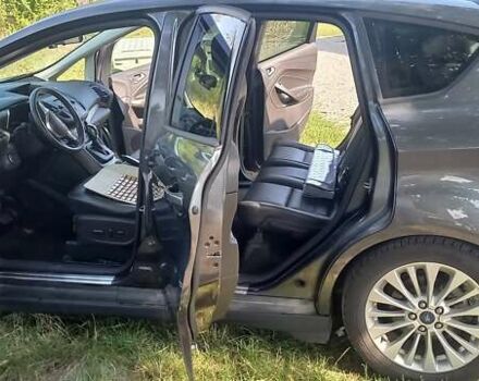 Серый Форд Си-Макс, объемом двигателя 2 л и пробегом 66 тыс. км за 13800 $, фото 5 на Automoto.ua