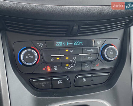 Сірий Форд Сі-Макс, об'ємом двигуна 2 л та пробігом 84 тис. км за 13200 $, фото 35 на Automoto.ua