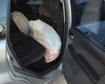 Серый Форд Си-Макс, объемом двигателя 2 л и пробегом 385 тыс. км за 5000 $, фото 15 на Automoto.ua