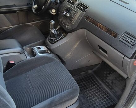 Серый Форд Си-Макс, объемом двигателя 2 л и пробегом 385 тыс. км за 5000 $, фото 13 на Automoto.ua