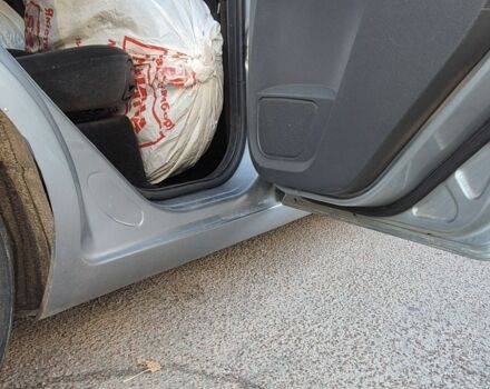 Серый Форд Си-Макс, объемом двигателя 2 л и пробегом 385 тыс. км за 5000 $, фото 14 на Automoto.ua