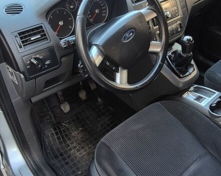 Серый Форд Си-Макс, объемом двигателя 2 л и пробегом 385 тыс. км за 5000 $, фото 4 на Automoto.ua