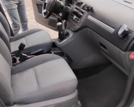 Серый Форд Си-Макс, объемом двигателя 0 л и пробегом 283 тыс. км за 4500 $, фото 2 на Automoto.ua