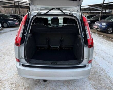 Серый Форд Си-Макс, объемом двигателя 1.8 л и пробегом 187 тыс. км за 6500 $, фото 7 на Automoto.ua