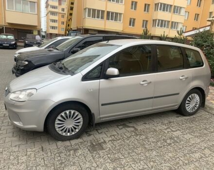 Серый Форд Си-Макс, объемом двигателя 1.6 л и пробегом 300 тыс. км за 5200 $, фото 1 на Automoto.ua