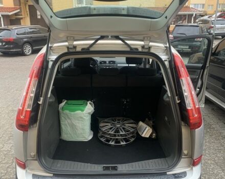 Серый Форд Си-Макс, объемом двигателя 1.6 л и пробегом 300 тыс. км за 5200 $, фото 4 на Automoto.ua