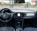 Серый Форд Си-Макс, объемом двигателя 1.6 л и пробегом 286 тыс. км за 7222 $, фото 6 на Automoto.ua