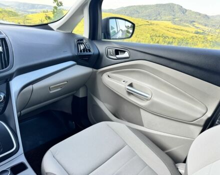 Серый Форд Си-Макс, объемом двигателя 2 л и пробегом 108 тыс. км за 12000 $, фото 18 на Automoto.ua