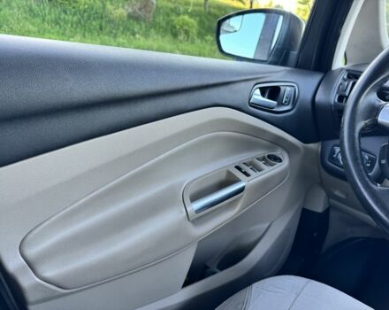 Серый Форд Си-Макс, объемом двигателя 2 л и пробегом 108 тыс. км за 12000 $, фото 17 на Automoto.ua