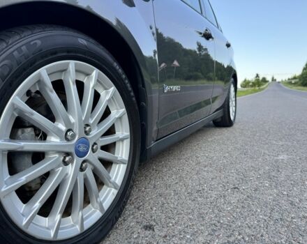 Серый Форд Си-Макс, объемом двигателя 2 л и пробегом 108 тыс. км за 12000 $, фото 7 на Automoto.ua