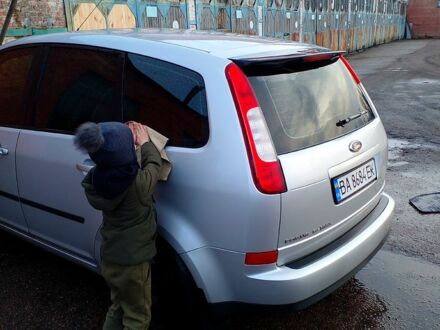 Форд Сі-Макс 2004 у Кропивницькому (Кіровограді) на Automoto.ua Сірий Форд Сі-Макс, об'ємом двигуна 1.6 л та пробігом 200 тис. км за 5200 $, фото 1 на Automoto.ua