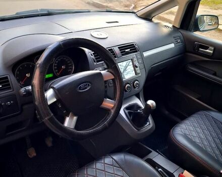 Серый Форд Си-Макс, объемом двигателя 1.6 л и пробегом 245 тыс. км за 4199 $, фото 1 на Automoto.ua