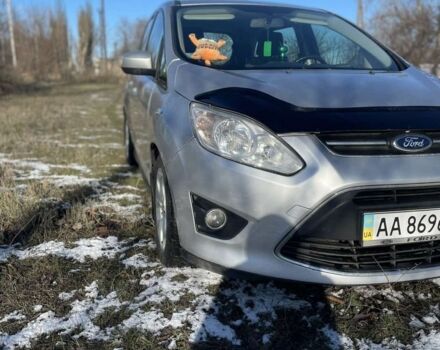 Серый Форд Си-Макс, объемом двигателя 1.6 л и пробегом 145 тыс. км за 7500 $, фото 1 на Automoto.ua