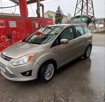 Серый Форд Си-Макс, объемом двигателя 2 л и пробегом 227 тыс. км за 11600 $, фото 1 на Automoto.ua