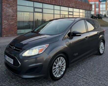 Серый Форд Си-Макс, объемом двигателя 2 л и пробегом 175 тыс. км за 13999 $, фото 1 на Automoto.ua