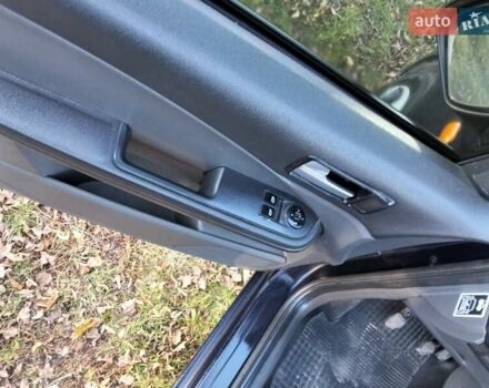 Синий Форд Си-Макс, объемом двигателя 1.56 л и пробегом 351 тыс. км за 4300 $, фото 8 на Automoto.ua