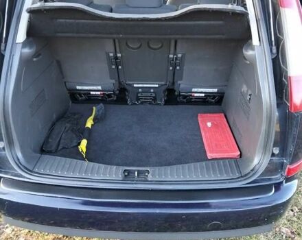 Синий Форд Си-Макс, объемом двигателя 1.56 л и пробегом 351 тыс. км за 4300 $, фото 4 на Automoto.ua