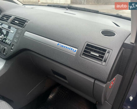 Синий Форд Си-Макс, объемом двигателя 1.6 л и пробегом 254 тыс. км за 4600 $, фото 4 на Automoto.ua