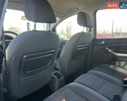 Синий Форд Си-Макс, объемом двигателя 1.6 л и пробегом 242 тыс. км за 5600 $, фото 29 на Automoto.ua