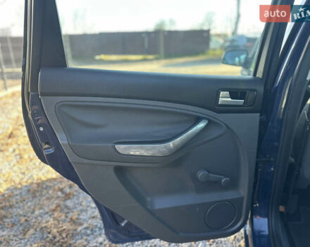 Синий Форд Си-Макс, объемом двигателя 1.6 л и пробегом 242 тыс. км за 5600 $, фото 28 на Automoto.ua