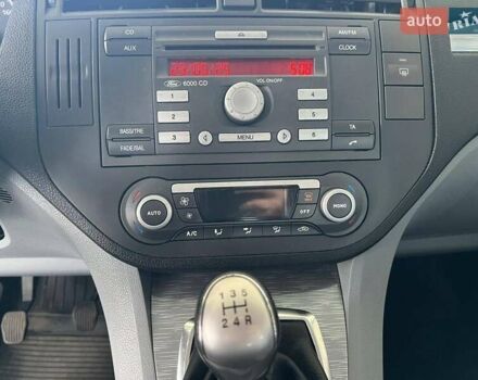 Синий Форд Си-Макс, объемом двигателя 1.6 л и пробегом 114 тыс. км за 7300 $, фото 27 на Automoto.ua